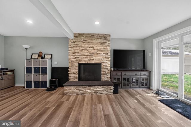 7849 ELIZABETH RD, Pasadena, MD 21122