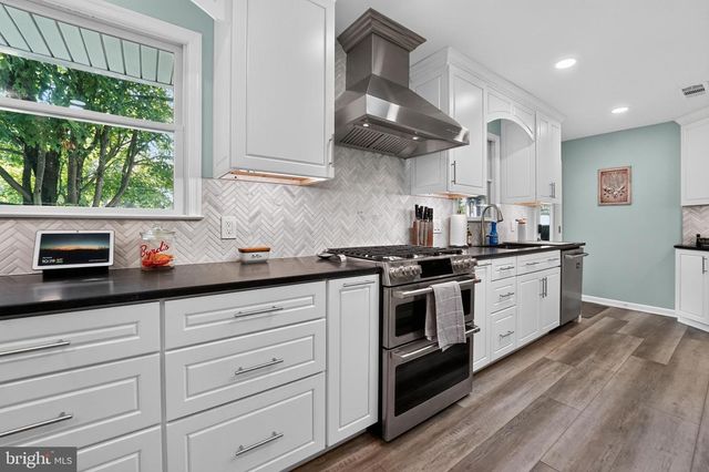7849 ELIZABETH RD, Pasadena, MD 21122
