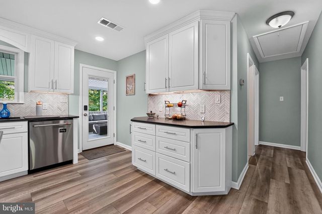 7849 ELIZABETH RD, Pasadena, MD 21122