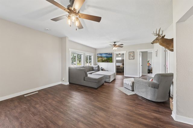 403 Park Street, Colo, IA 50056