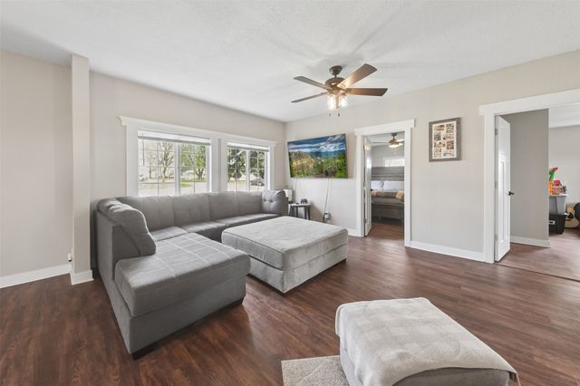 403 Park Street, Colo, IA 50056