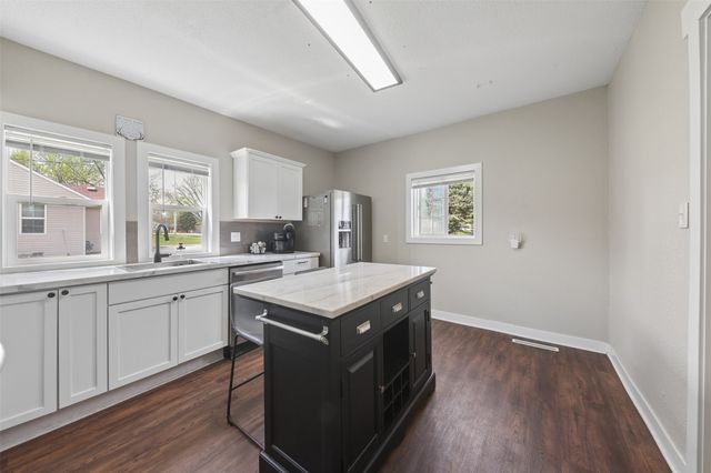 403 Park Street, Colo, IA 50056