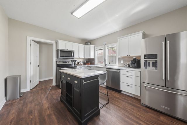 403 Park Street, Colo, IA 50056