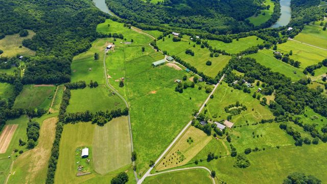 2309-A Oregon Road, Versailles, KY 40383