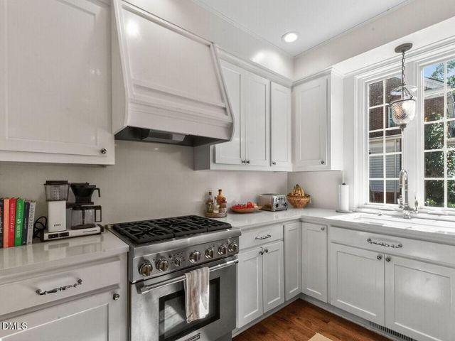 2427 Glenwood Avenue, Raleigh, NC 27608