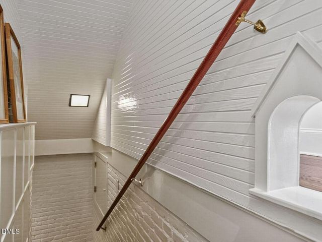 2427 Glenwood Avenue, Raleigh, NC 27608