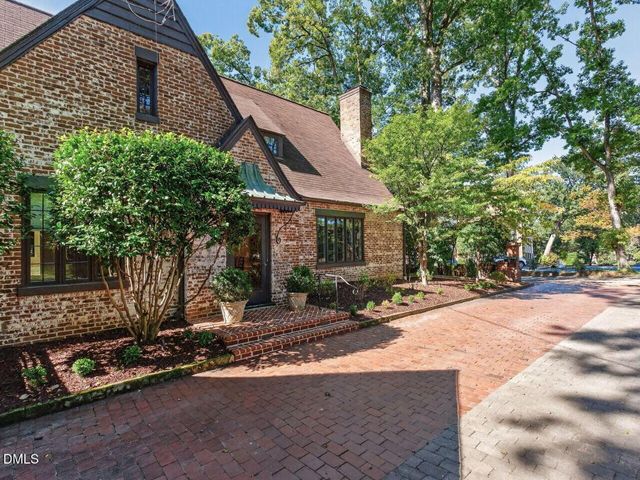 2427 Glenwood Avenue, Raleigh, NC 27608