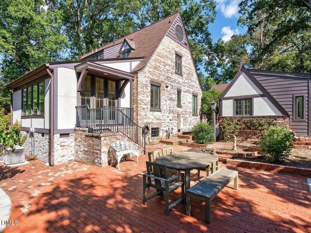 2427 Glenwood Avenue, Raleigh, NC 27608