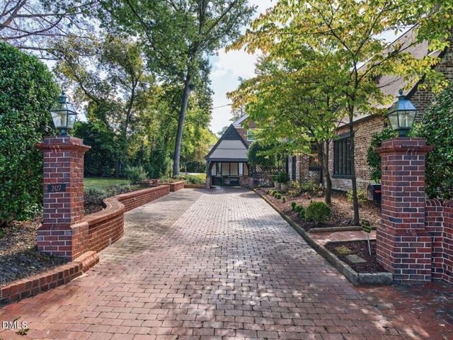 2427 Glenwood Avenue, Raleigh, NC 27608