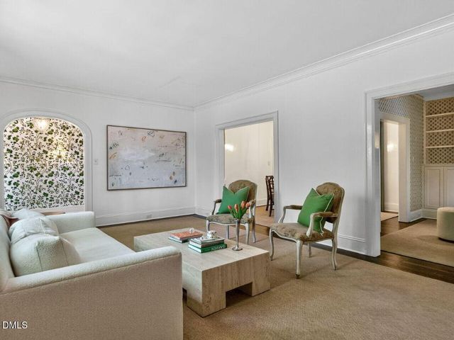 2427 Glenwood Avenue, Raleigh, NC 27608