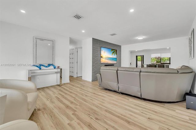 11520 SW 138th Street, Miami, FL 33176
