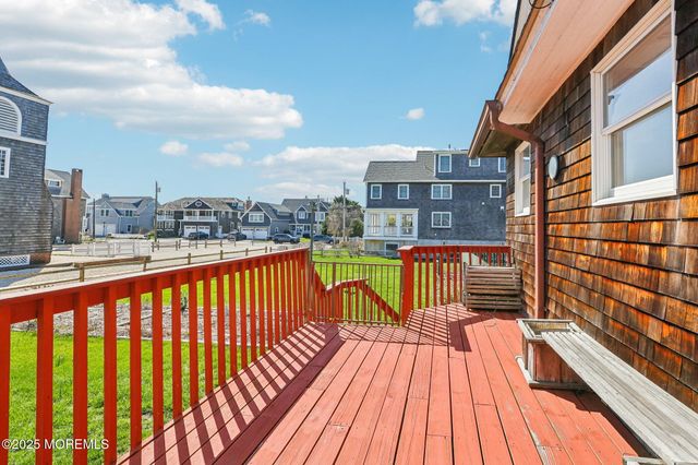 1318 Ocean Avenue, Mantoloking, NJ 08738