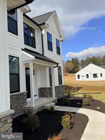 209 OLD STATE RD, Royersford, PA 19468