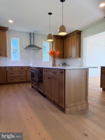 209 OLD STATE RD, Royersford, PA 19468