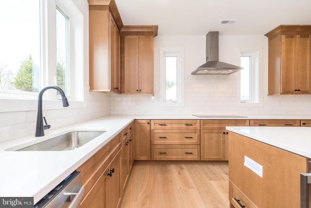 209 OLD STATE RD, Royersford, PA 19468