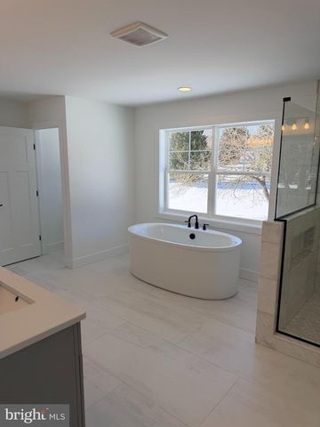 209 OLD STATE RD, Royersford, PA 19468