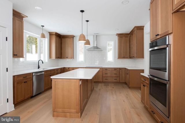 209 OLD STATE RD, Royersford, PA 19468