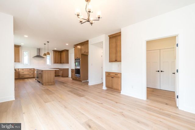 209 OLD STATE RD, Royersford, PA 19468