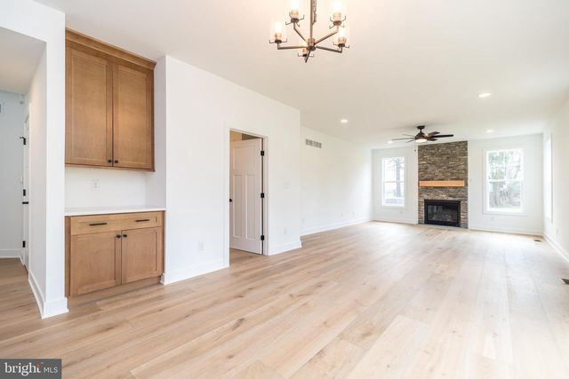 209 OLD STATE RD, Royersford, PA 19468