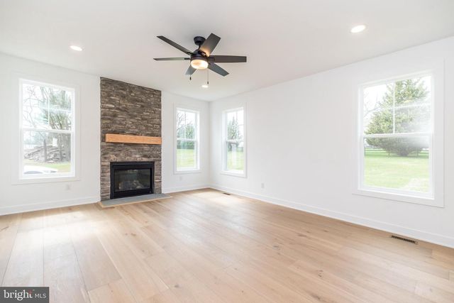 209 OLD STATE RD, Royersford, PA 19468