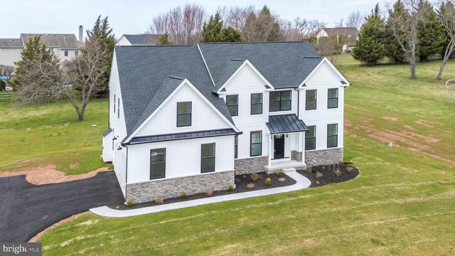 209 OLD STATE RD, Royersford, PA 19468