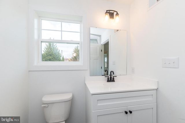 209 OLD STATE RD, Royersford, PA 19468