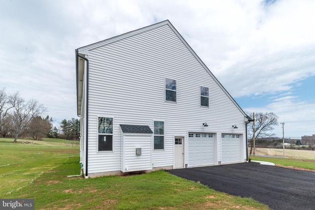 209 OLD STATE RD, Royersford, PA 19468
