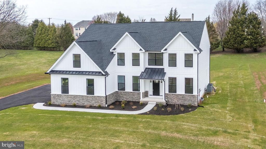 209 OLD STATE RD, Royersford, PA 19468