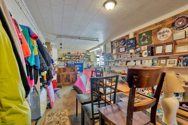 1183 Main St, Altamont, TN 37301