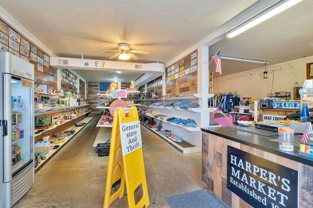 1183 Main St, Altamont, TN 37301