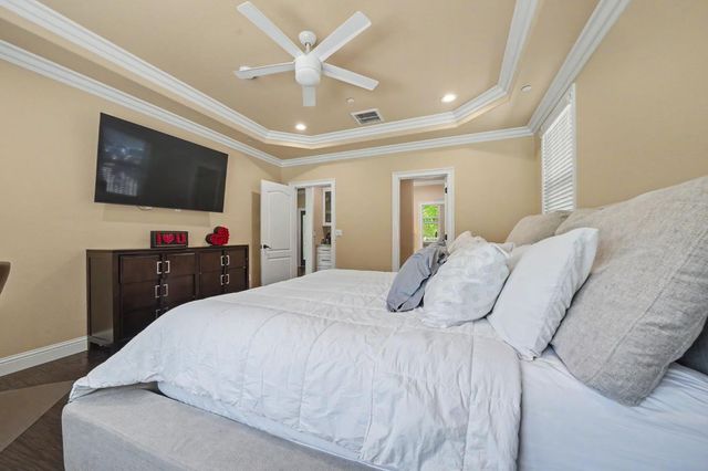 423 La Contenta Way, Valley Springs, CA 95252