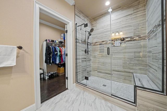 423 La Contenta Way, Valley Springs, CA 95252