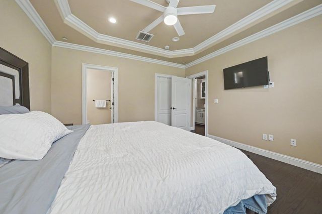 423 La Contenta Way, Valley Springs, CA 95252