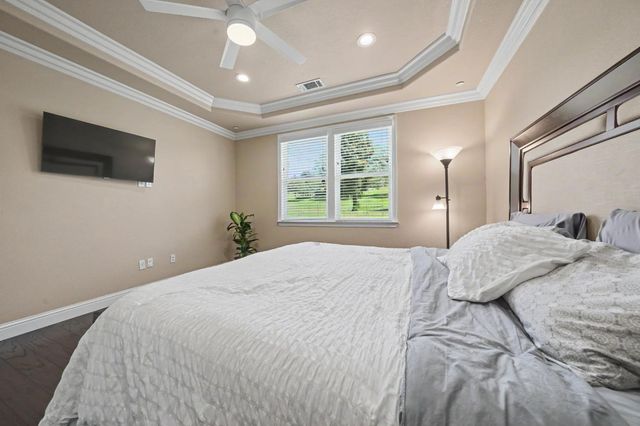 423 La Contenta Way, Valley Springs, CA 95252