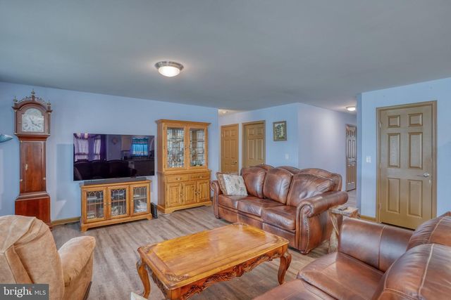 27 RIVER CLIFF CIR, Felton, DE 19943