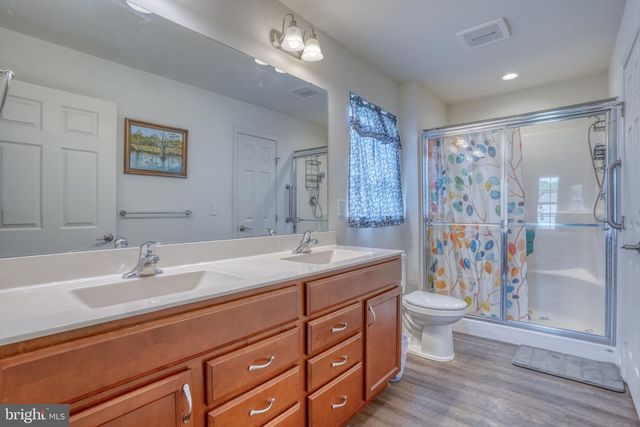 27 RIVER CLIFF CIR, Felton, DE 19943