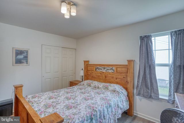 27 RIVER CLIFF CIR, Felton, DE 19943