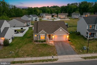 27 RIVER CLIFF CIR, Felton, DE 19943