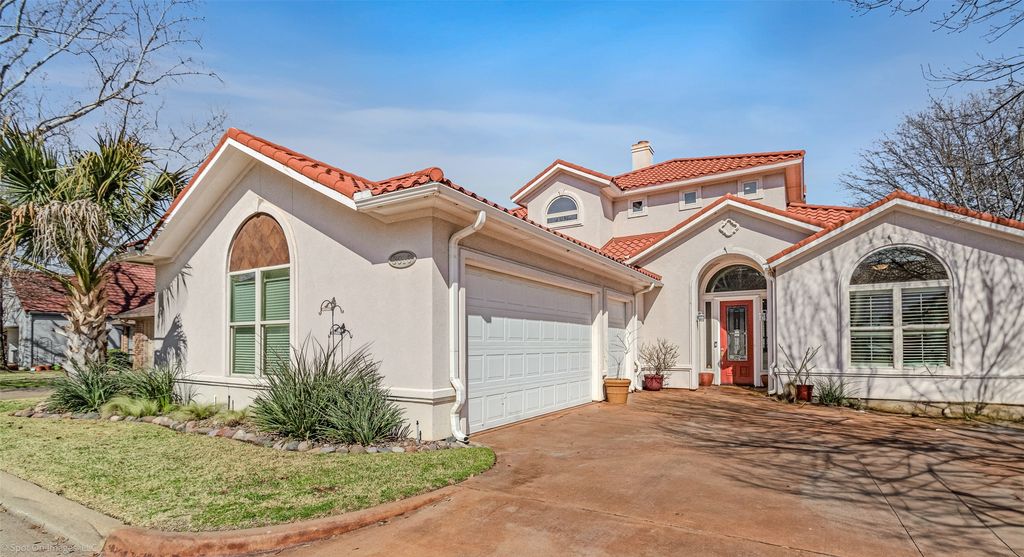 3010 Lakeside Drive, Rockwall, TX 75087