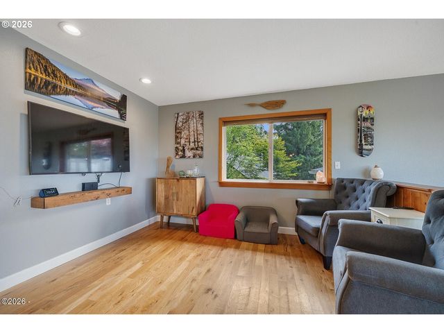 1626 Ne REGATTA Way, Lincoln City, OR 97367