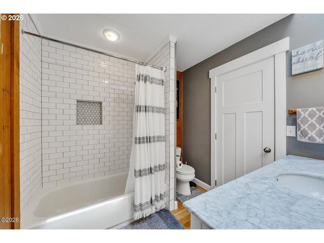 1626 Ne REGATTA Way, Lincoln City, OR 97367