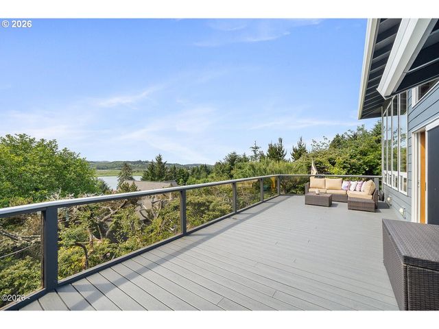 1626 Ne REGATTA Way, Lincoln City, OR 97367