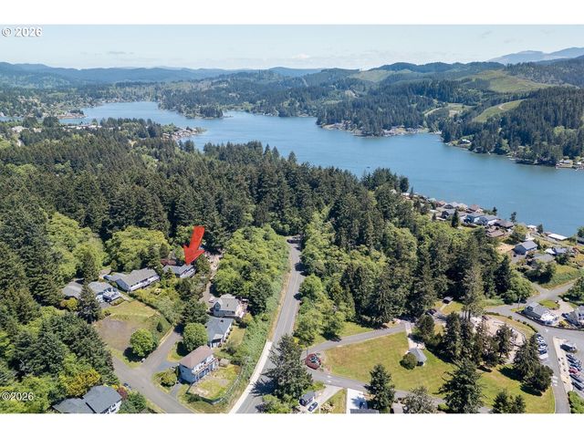 1626 Ne REGATTA Way, Lincoln City, OR 97367