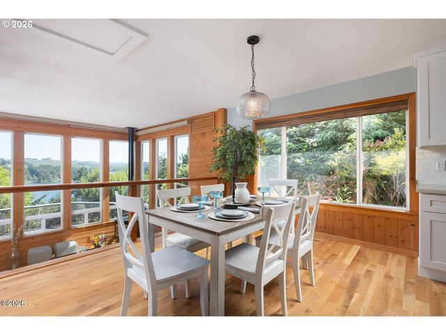 1626 Ne REGATTA Way, Lincoln City, OR 97367
