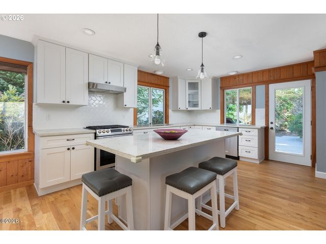 1626 Ne REGATTA Way, Lincoln City, OR 97367