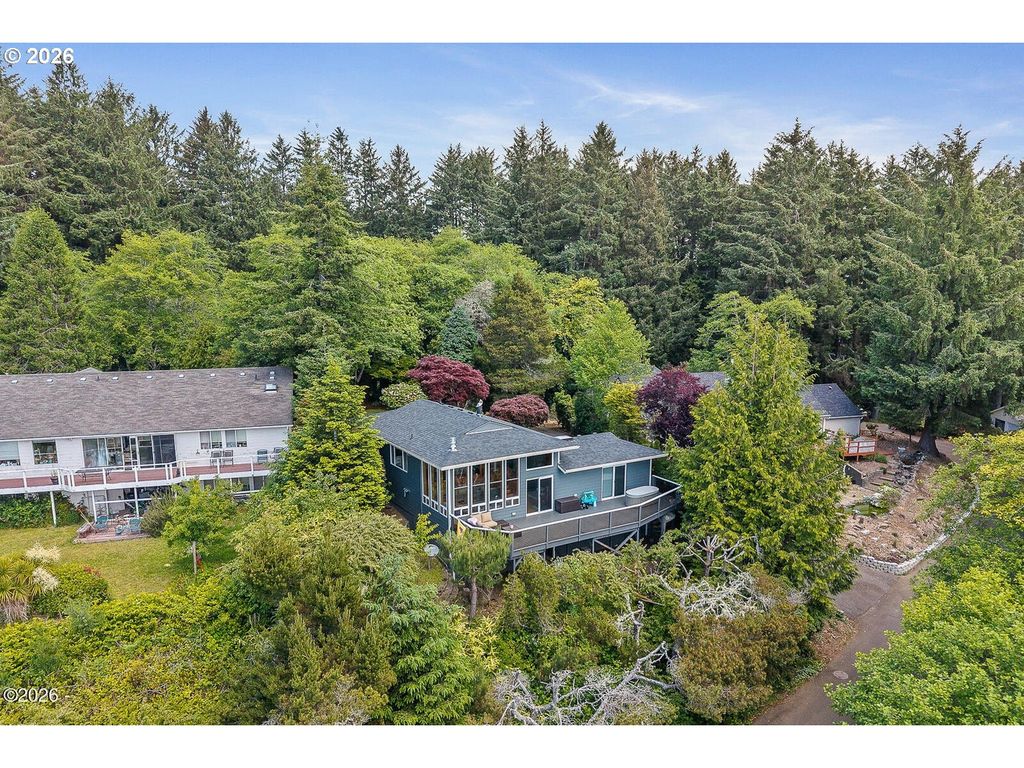 1626 Ne REGATTA Way, Lincoln City, OR 97367