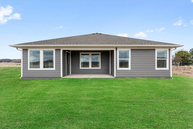911 Sagely Street, Prairie Grove, AR 72753