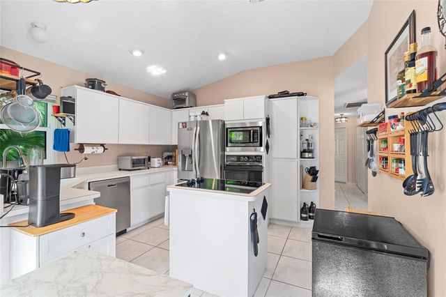 948 LUCAS LANE, Oldsmar, FL 34677