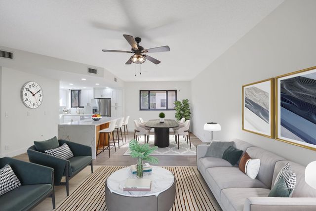 1401 NE 9 Street 23, Fort Lauderdale, FL 33304