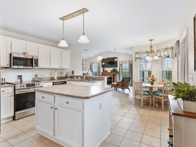 12133 SE 174TH PLACE, Summerfield, FL 34491